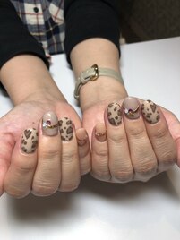 アニマル柄ネイル