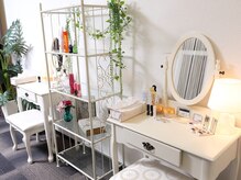 トリプルサンショップ 大阪店/お化粧直しも無添加コスメで◎