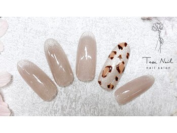 マグネット×レオパード柄ネイル