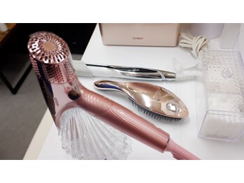 ウェルネス アンド 健康体験サロン/ReFaもありますよ！