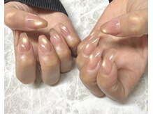 イーム(eam)の雰囲気（大人気のうるうるマグネットネイル）