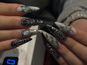 ROYAL NAIL【長さだし/持ち込み/長さだしネイル/持ち込みネイル/マグネット】の写真/【大国町】美フォルム長さだし×パーツつけ放題★500色以上から選べる持ち込みでこだわりを叶える♪