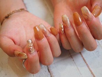 ネイルズ ヴィヴィアン(Nail's Vivienne)/大理石ネイル