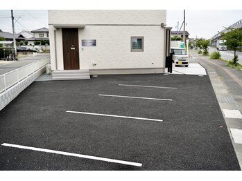 新島カイロプラクティック 伊勢崎/駐車場完備