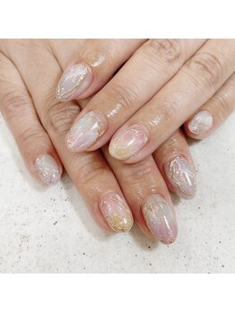 ネイルサロン ラグジェ(Nailsalon LUXE)の写真/丁寧なケアで口コミ高評価◎季節のトレンド多数！カラー300種類以上【写真:定額ジェルLUXE8000¥8800】