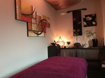 アユナタ(Ayu Natah)