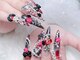 モモアネイル(MomoA nail)の写真/【ハイクオリティな施術に満足度◎】23時までの営業で駅近だからお仕事帰りにも！ゴテゴテデザインが人気♪