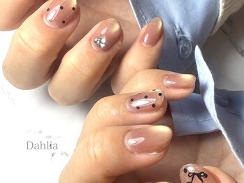 ダリア(Dahlia)/ドットネイル