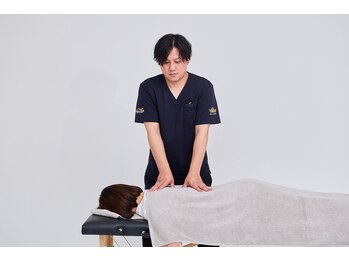 伊勢崎クロスパーク整体院の写真/「美・整体・栄養」の融合。各界プロが選ぶ、持続する美と健康をあなたに。腰痛のお悩みから卒業！