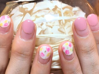 ネイルズ ララ(nails Lala)/バルーンフレンチ。