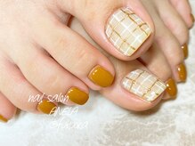 アネラ(ANELA)/チェックネイル