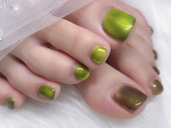 アレゴ ネイル(Allergo nail)の写真/夏のおしゃれは足元から！フットネイルができるサロンで、指先まで輝く夏を彩りませんか？◎