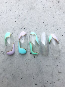 サロンストロベリームーン(Salon Strawberry Moon)/パステルニュアンスネイル