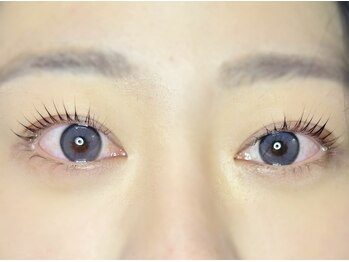 フェリーズ(Feliz)/パリジェンヌラッシュリフト