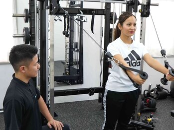 カロリートレードジャパン 宜野湾店(CALORIE TRADE JAPAN)の写真/【 ピンポイント集中！ 】痩せたい部位を徹底トレーニング。大切なイベント前やボディメイクはお任せ下さい