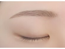 朝のメイク時短に◎ まつ毛＆眉の同時ケアが大好評！