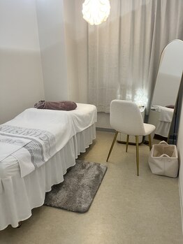 リリー(LILLY)/完全個室でゆったり♪