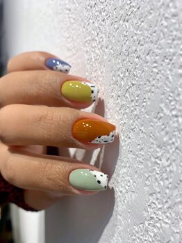 ハロ(Halo)/フレンチネイル