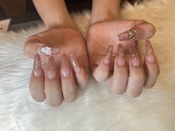 カットアンドスタイル クラウン(Cut & Style Clown)/ジェル/スカルプ/ネイル/横浜