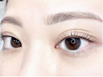 アンフィズム(annfism)の写真/【次世代まつ毛パーマでダメージ最小限☆】自まつ毛のケアもぱっちりEYEも両方あきらめたくない方に♪