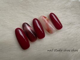 ボルドーマグニュアンスネイル