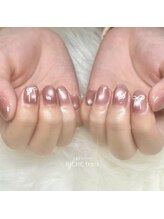 リッシュ トロワ(RICHE trois)/ちゅるんとマグネットネイル♪