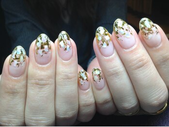 ラウト デコレーションアンドネイルサロン(Lauto Decoration&Nail Salon)/ホワイトシェルネイル