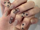 お花ネイル ニュアンス ドット