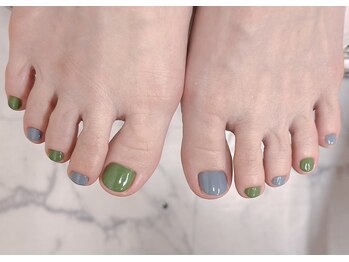 アルーシェ 平井(Alushe)/ワンカラーフットネイル¥4,500~
