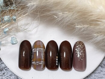 ネイルルームシャイン/