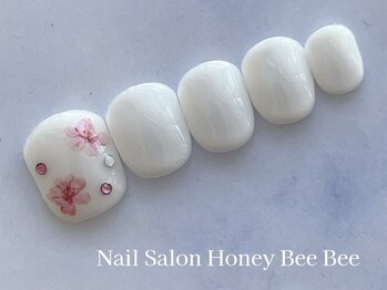 ハニービービー(Honey Bee Bee)/春フラワーネイル