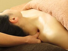 サロン ルポ(salon Repo)の雰囲気（歴15年の自慢のオールハンド手技！疲れ・肩こりを的確にほぐす！）