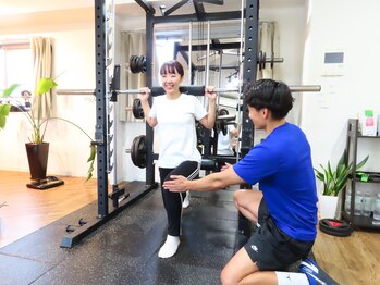 ルーティン 清川店(Routine)の写真/【ジムが初めての方でも安心】プロのパーソナルトレーナーの指導でボディメイク、ダイエット、姿勢改善！