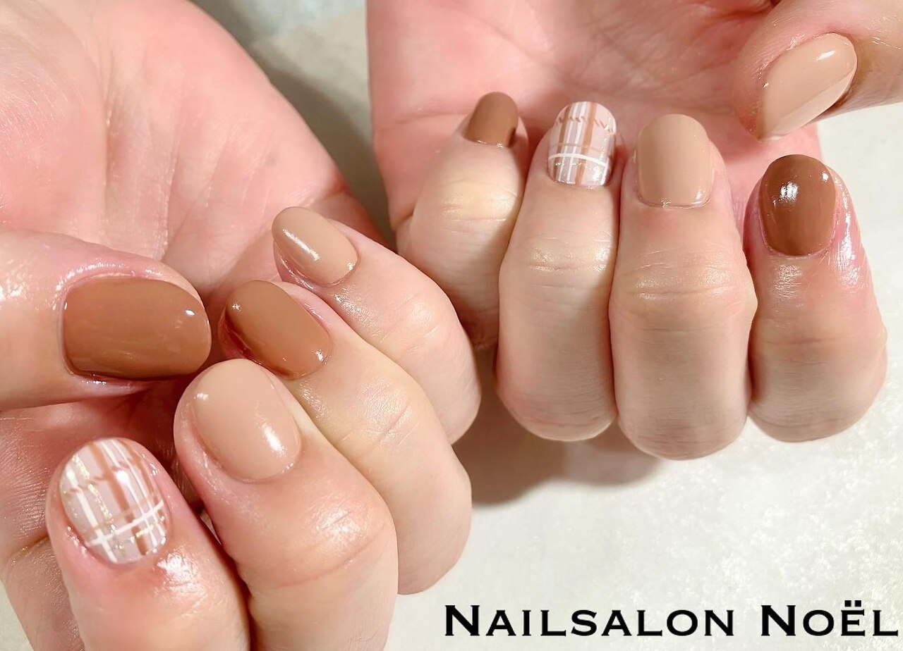 ブラウン×チェックネイル：PG006594070｜ノエル(Noel)のフォト