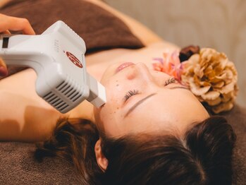 モアトゥインクル 新宿店(MORE twinkle)の写真/<祝7周年★顔脱毛はMOREtwinkle♪>他で難しい産毛や眉周りまで細かく脱毛◎【人気NO.1★お顔&VIO】がお得!