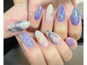 アイ アンド ネイル ロカヒ(Eye & nail LOKAHI)/人魚