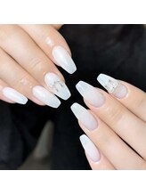 ヒユ ネイル(Hiyu Nail)/長さだし＆パラジェルで大人上品