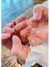 ナナネイル(NaNa Nail)/