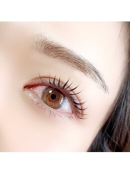 アットサロン(@salon)の写真/＼貸切の完全個室／口コミ★5の実力派◎忙しい日々を忘れる贅沢空間で、大人女性の洗練された垢抜け目元へ