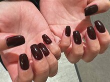 シー(Shhh...)/ボルドーワンカラー