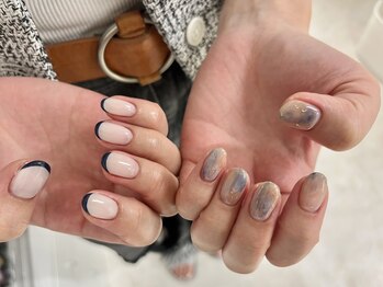 リアン 大宮(Rian)/ネイビーフレンチ×ニュアンス