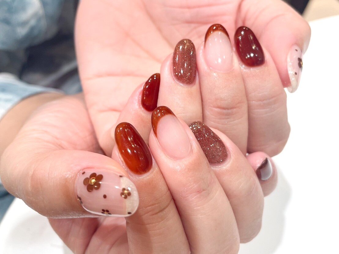 ネイルチップ フレンチガーリー ホロフラワー リボン 薔薇 2025年