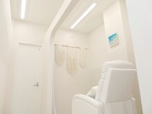 座り心地の良いリクライニングチェア×落ち着いた空間