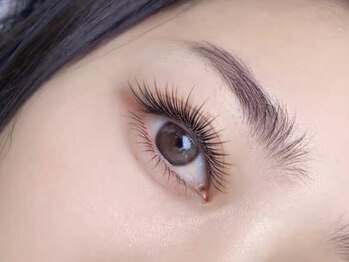 U.mi【まつげパーマ/パリジェンヌ/フラットラッシュ/アンドヘルシー/パリエク/LED】の写真/持続力にお悩みの方へ救世主★最新LEDや話題のアンドヘルシー導入店！負担レスで圧倒的キープ力を実現◎