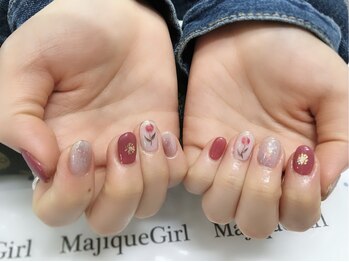 ネイルサロン マジックガール(Nail Salon MagiqueGirl)/【手書き花ネイル】