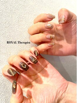 ロイヤルセラピスト 袋町店(Royal Therapist)の写真/シンプルだけど可憐で美しい指先へ☆流行りのマグネットネイルや定額コースもご用意♪アクセサリー映えも◎