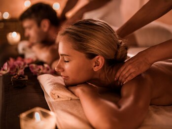 プラチナムアロマ 三宮店(PLATINUM AROMA)の写真/【個室でまったり♪】大事な日のご褒美・プレゼントにもおすすめ◎大切な人との至福のひと時を！