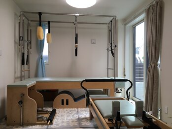 エエーコトリ(a-kotori)/ピラティスマシン キャデラック