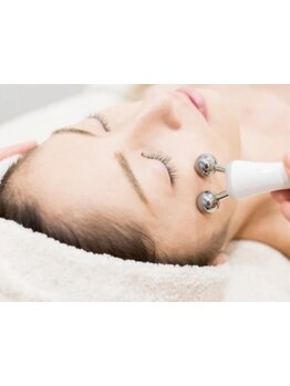 ホウレイ線・たるみ改善！予防ケア