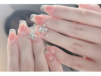 ヘブン ネイル 鶯谷(HEAVEN Nail)/フェミニンで可愛いデザイン